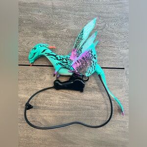 Disney World Avatar Banshee moving shoulder pet,  green body purple accent